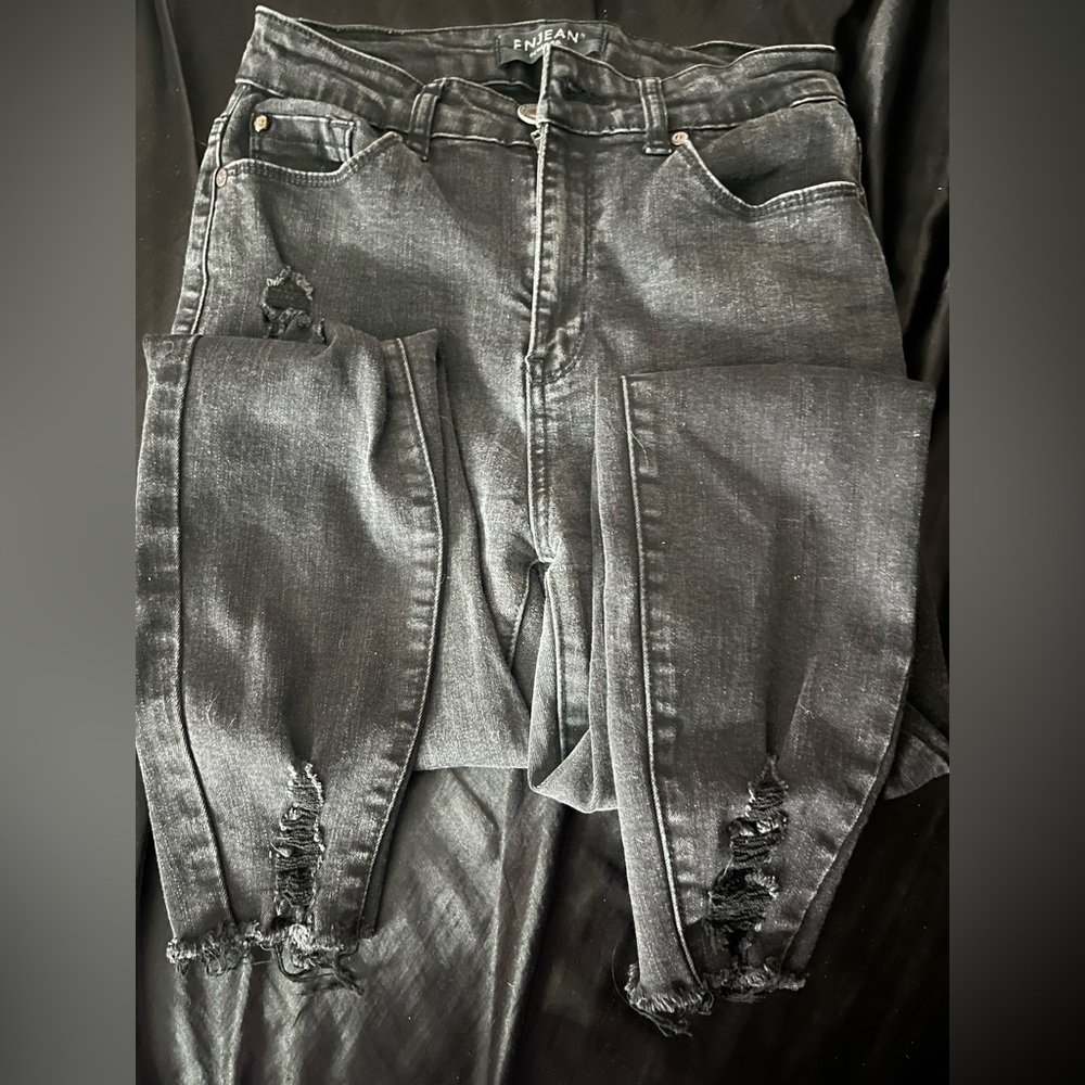 black skinny jeans